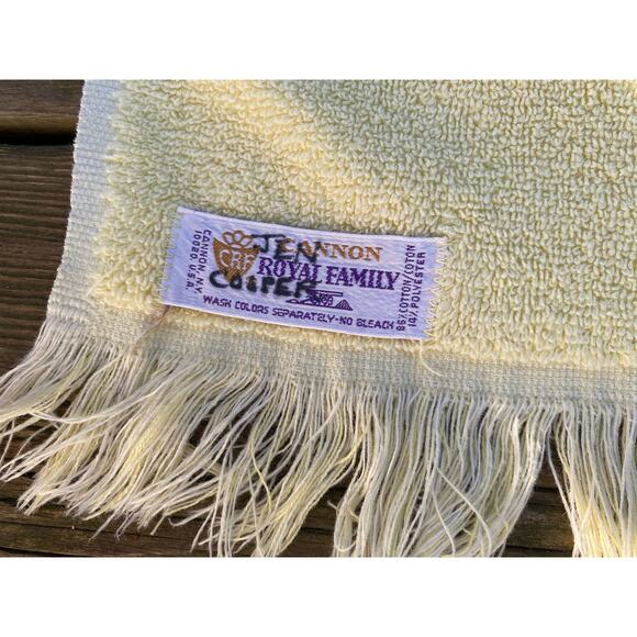Canon Royal Family Vintage 1970s yellow bath towels - Picture 4 of 16